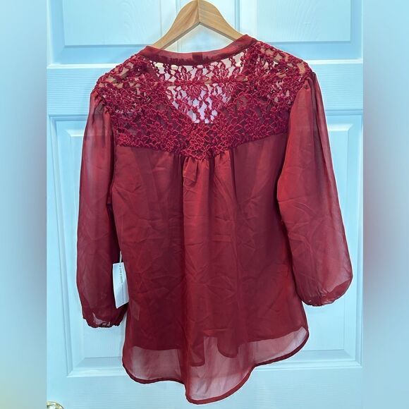 Live 4 TRUTH Lace Top Burgundy 3/4 Sleeve Junior's Size Large - Picture 2 of 6